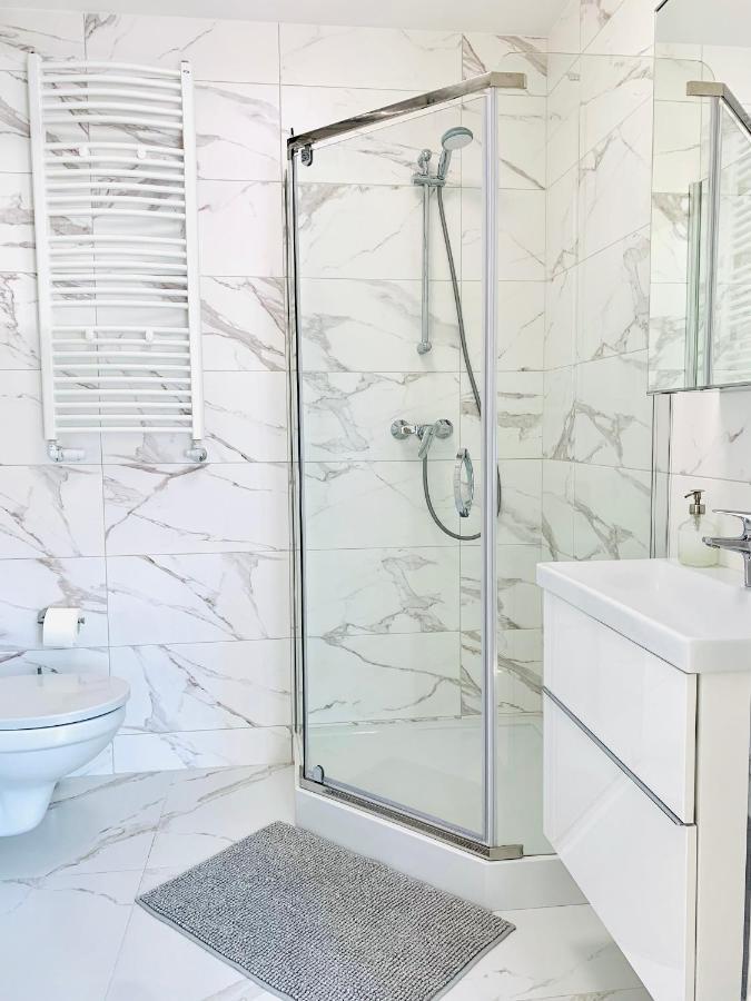 קלודז'קו Apartament W Centrum Miasta Z Darmowym Parkingiem Dla Dwojga -Apartamenty Pod Zlotym Lwem מראה חיצוני תמונה